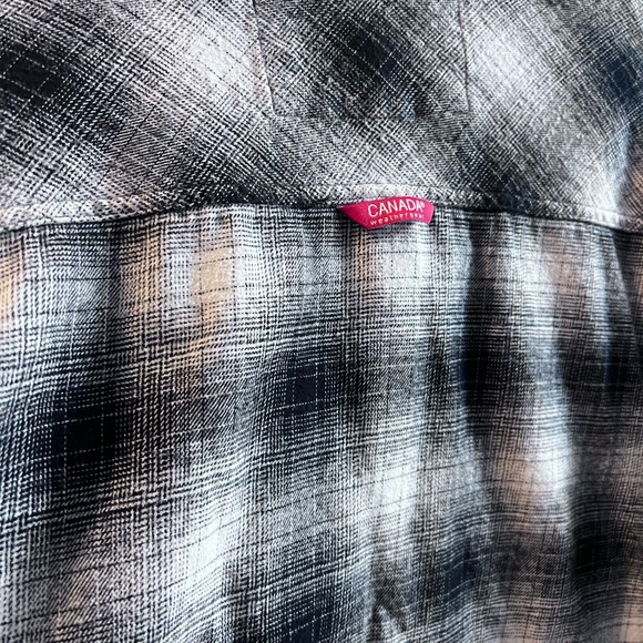 Canada Men's Black and Gray Plaid Shirt - Picture 4 of 5
